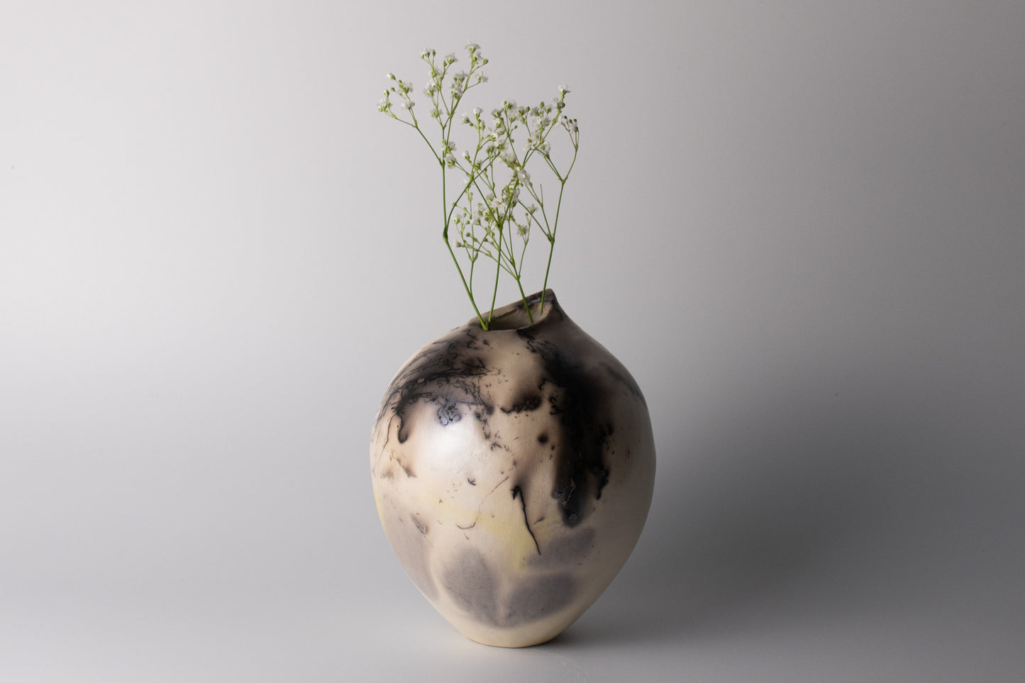 black & white raku vessel 08 | with mica