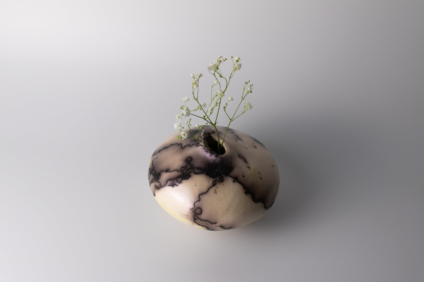 black & white raku vessel 09 | with mica