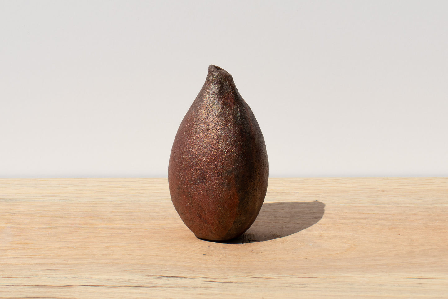 metallic teardrop raku vase 01