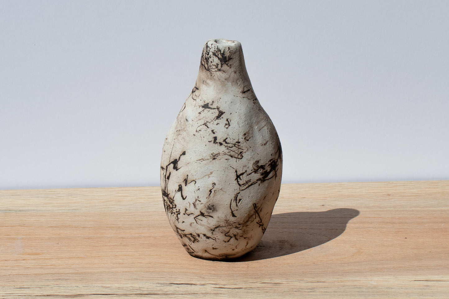 black & white teardrop raku vase 01