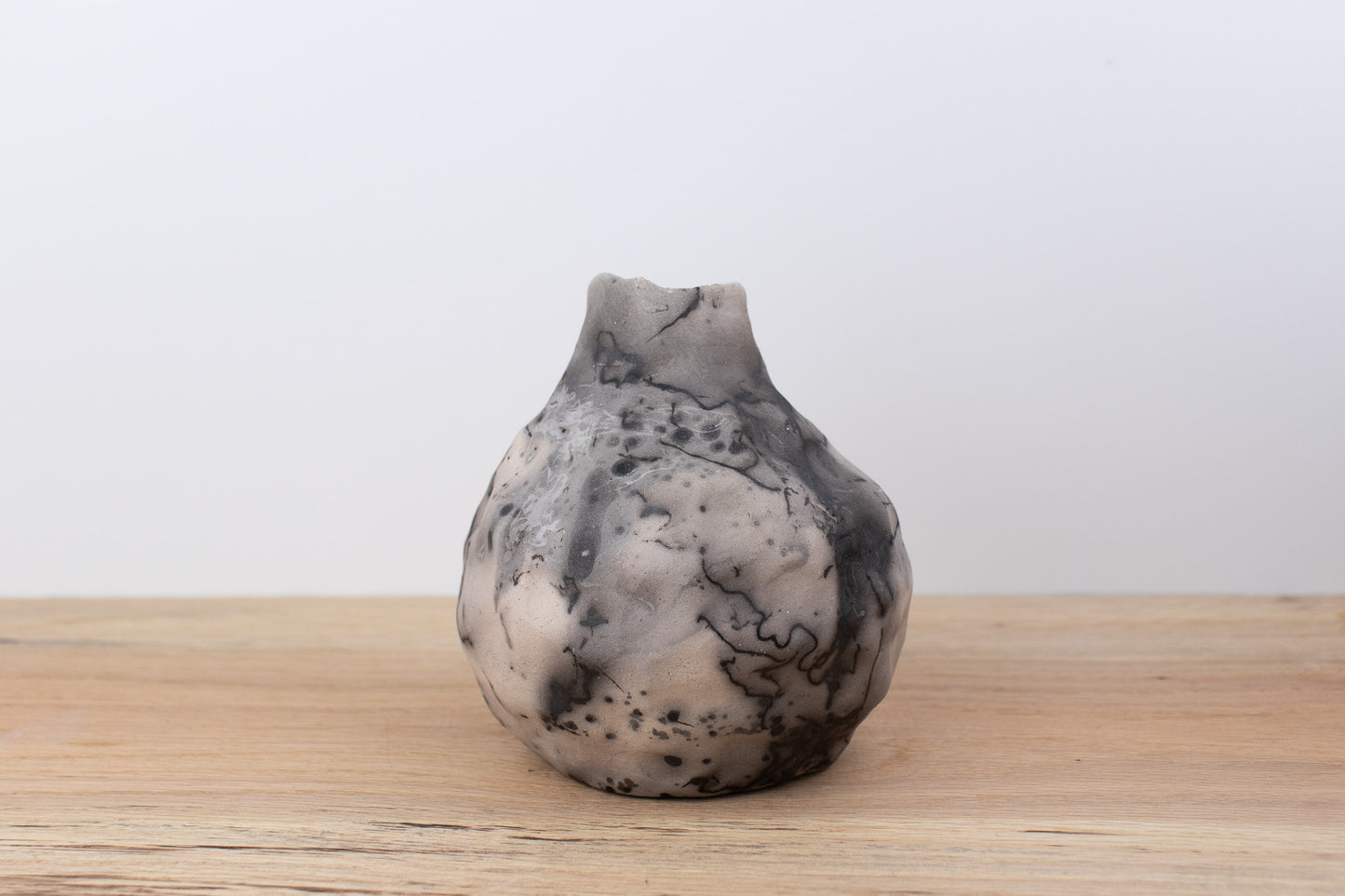 cinder smoke vase 01 | raku vase