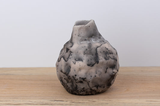 cinder smoke vase 01 | raku vase