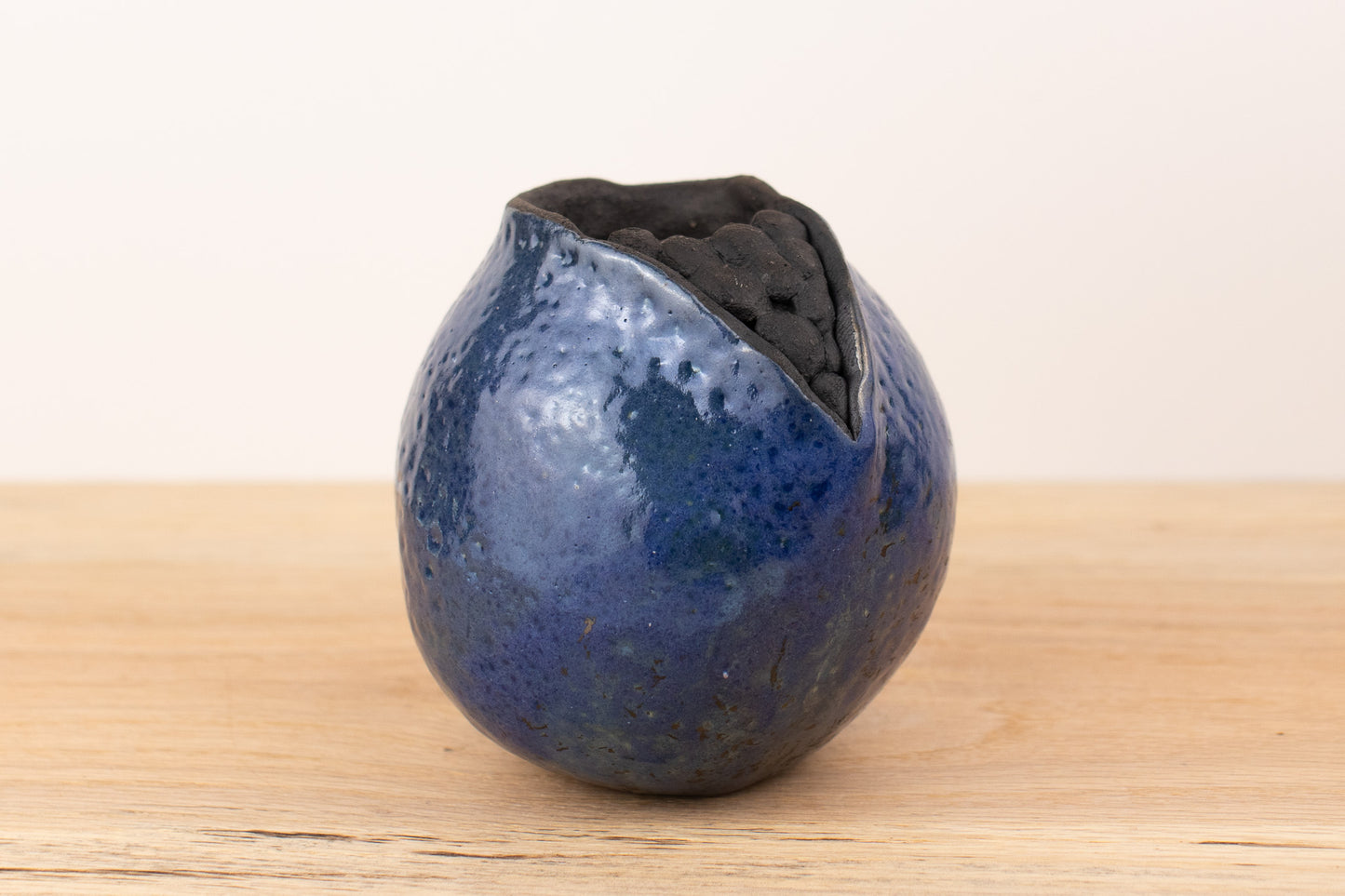 ashen caldera | raku vase
