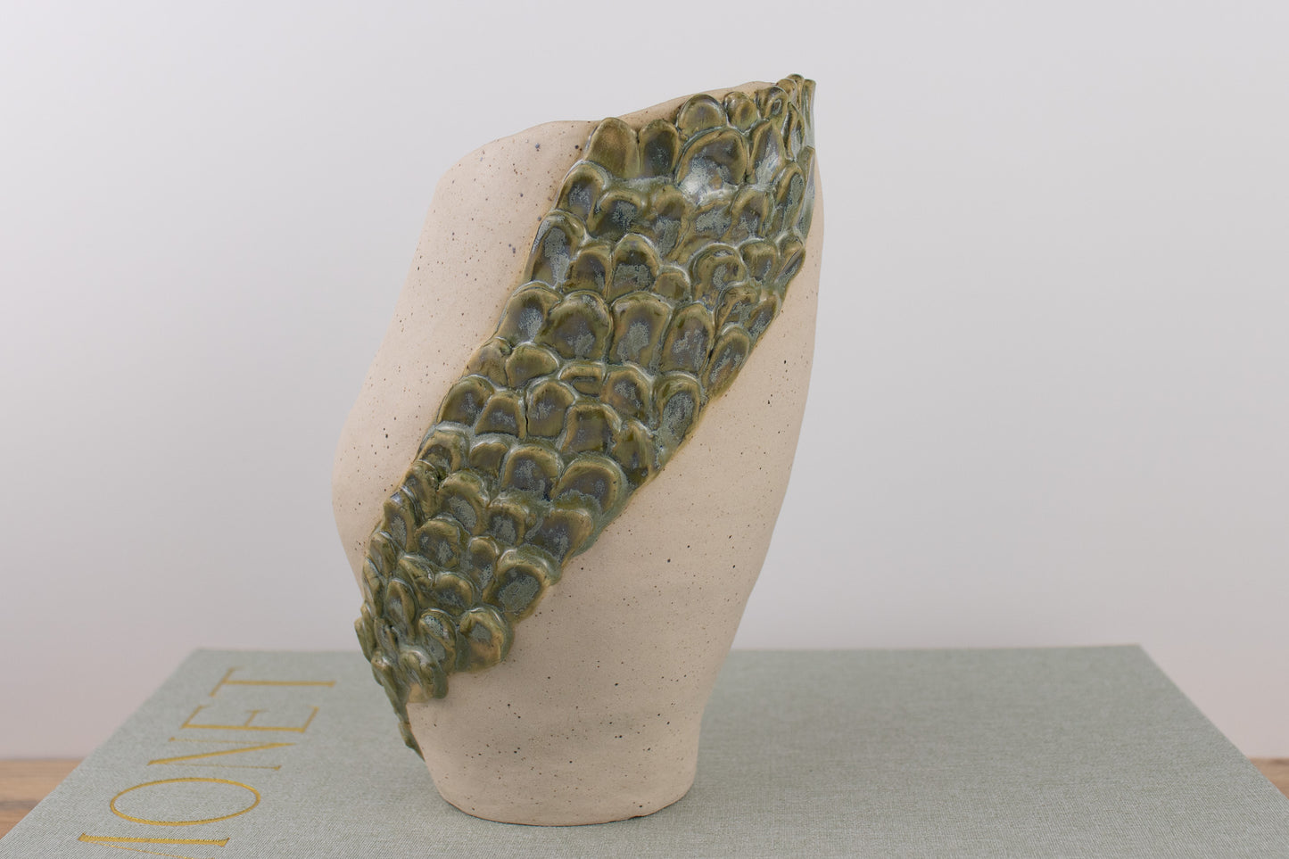 soft relief study vase 02