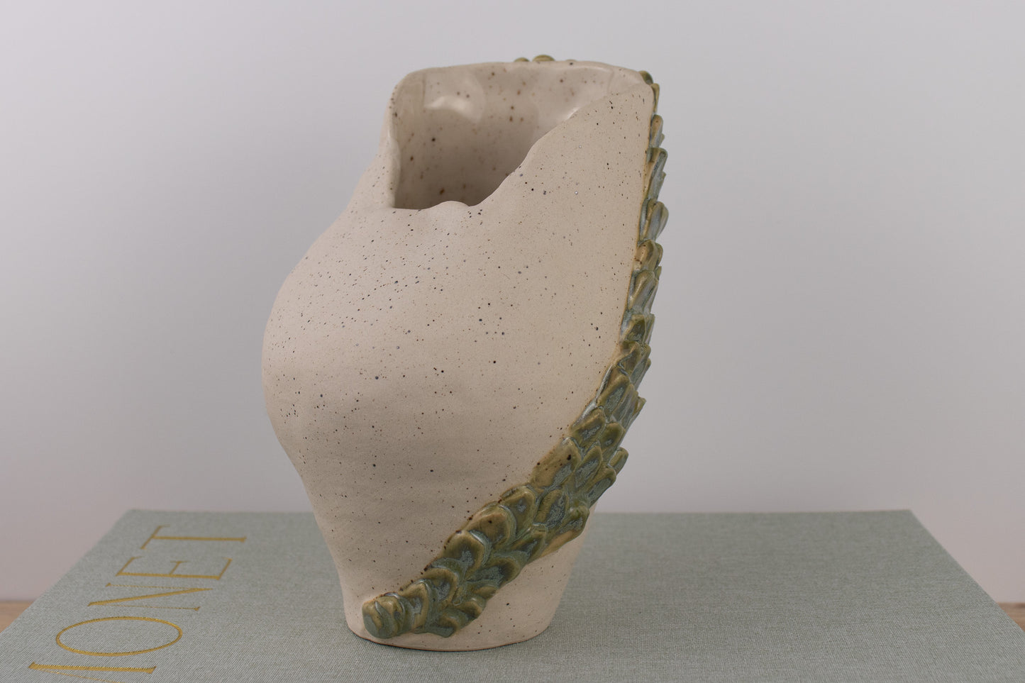 soft relief study vase 02