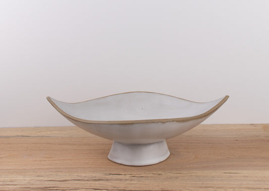 pedestal dish