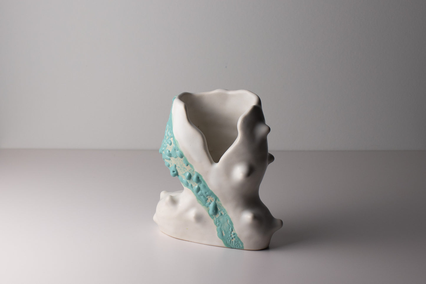 good trouble vase 01