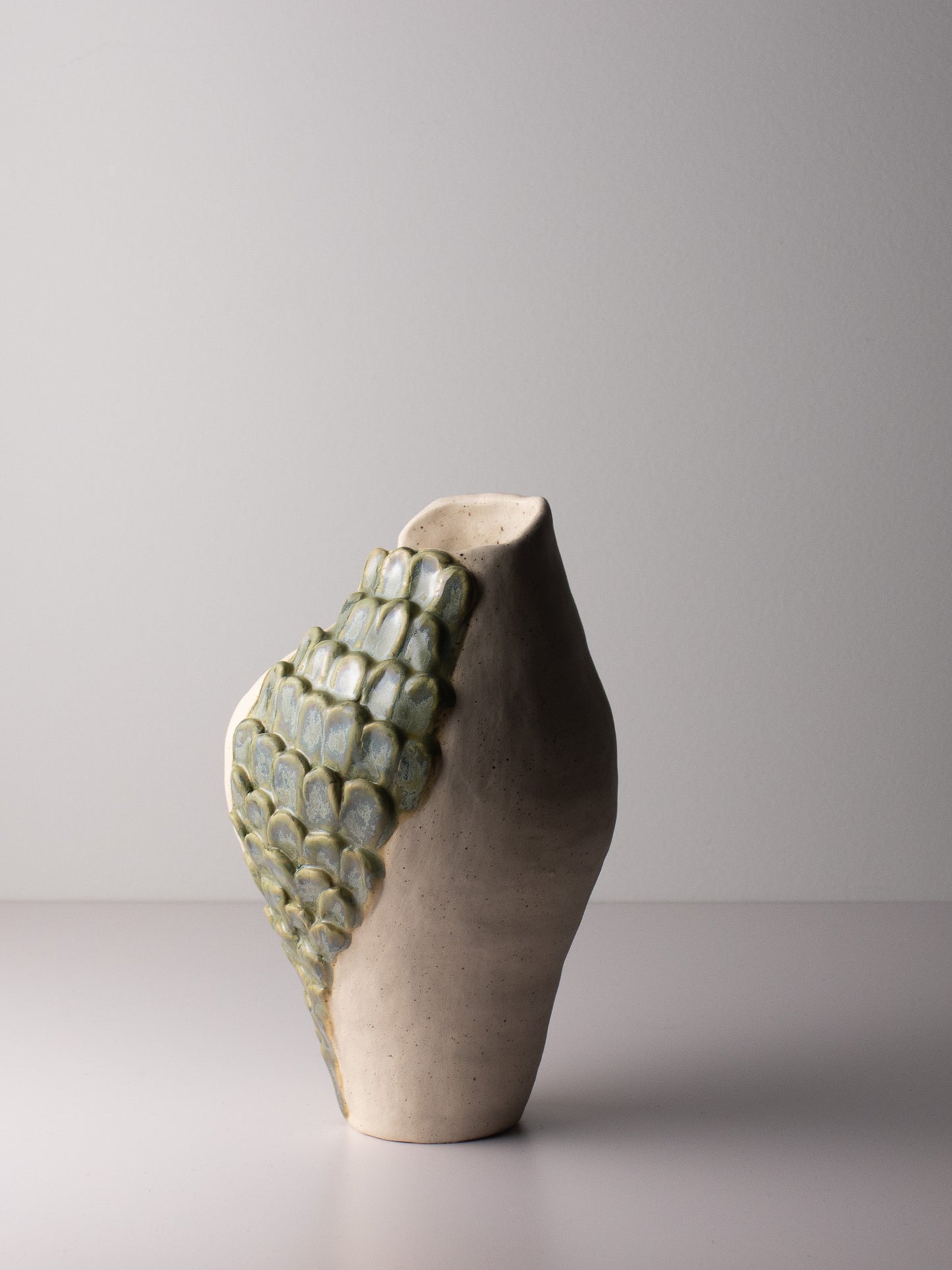 soft relief study vase 05