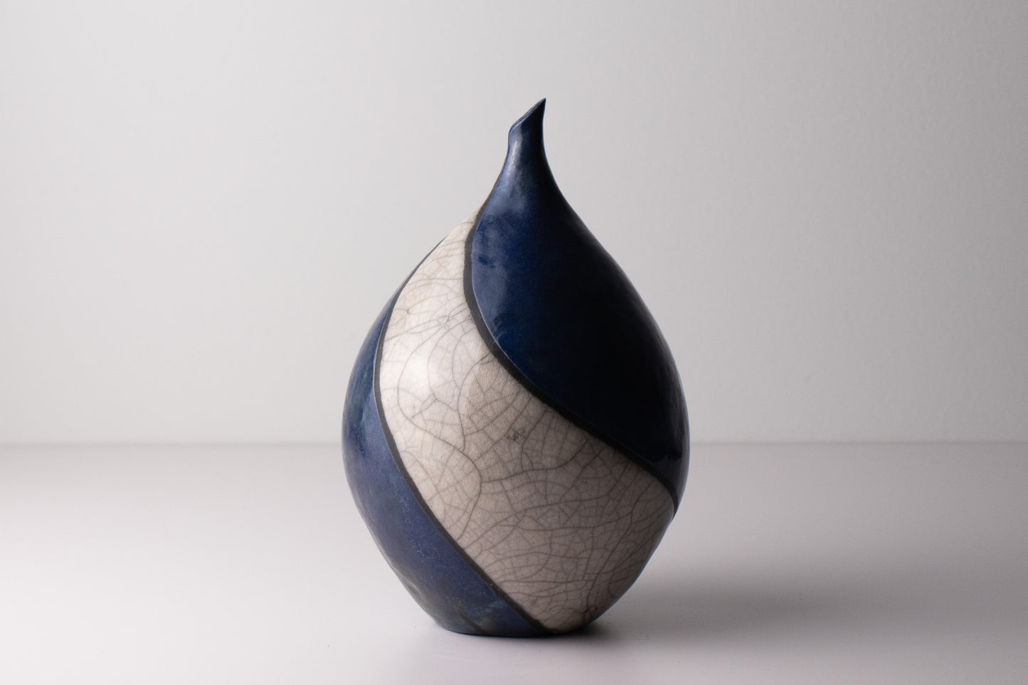 quiet tide raku vessel 02