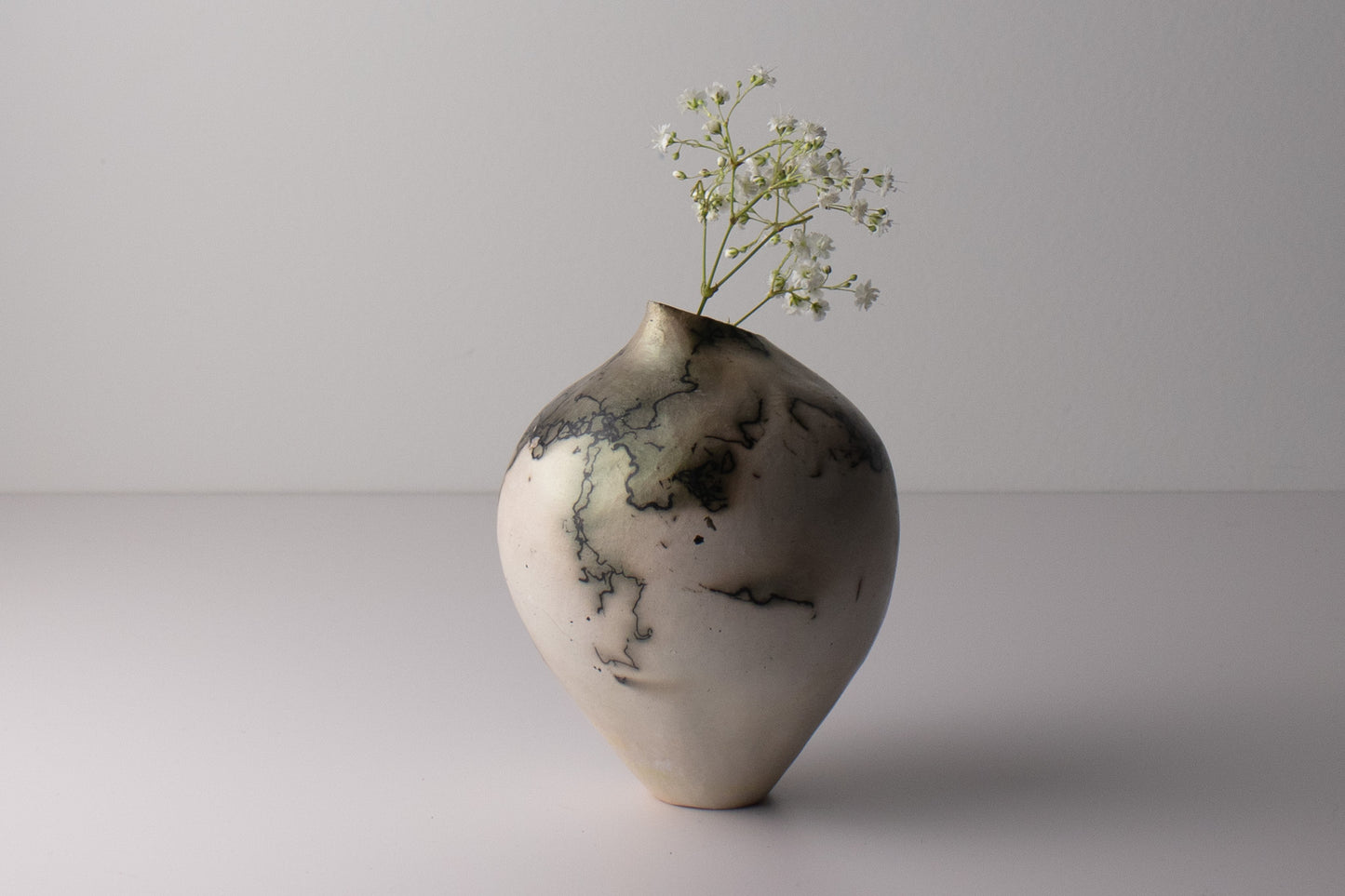 black & white raku vessel 05 | with mica