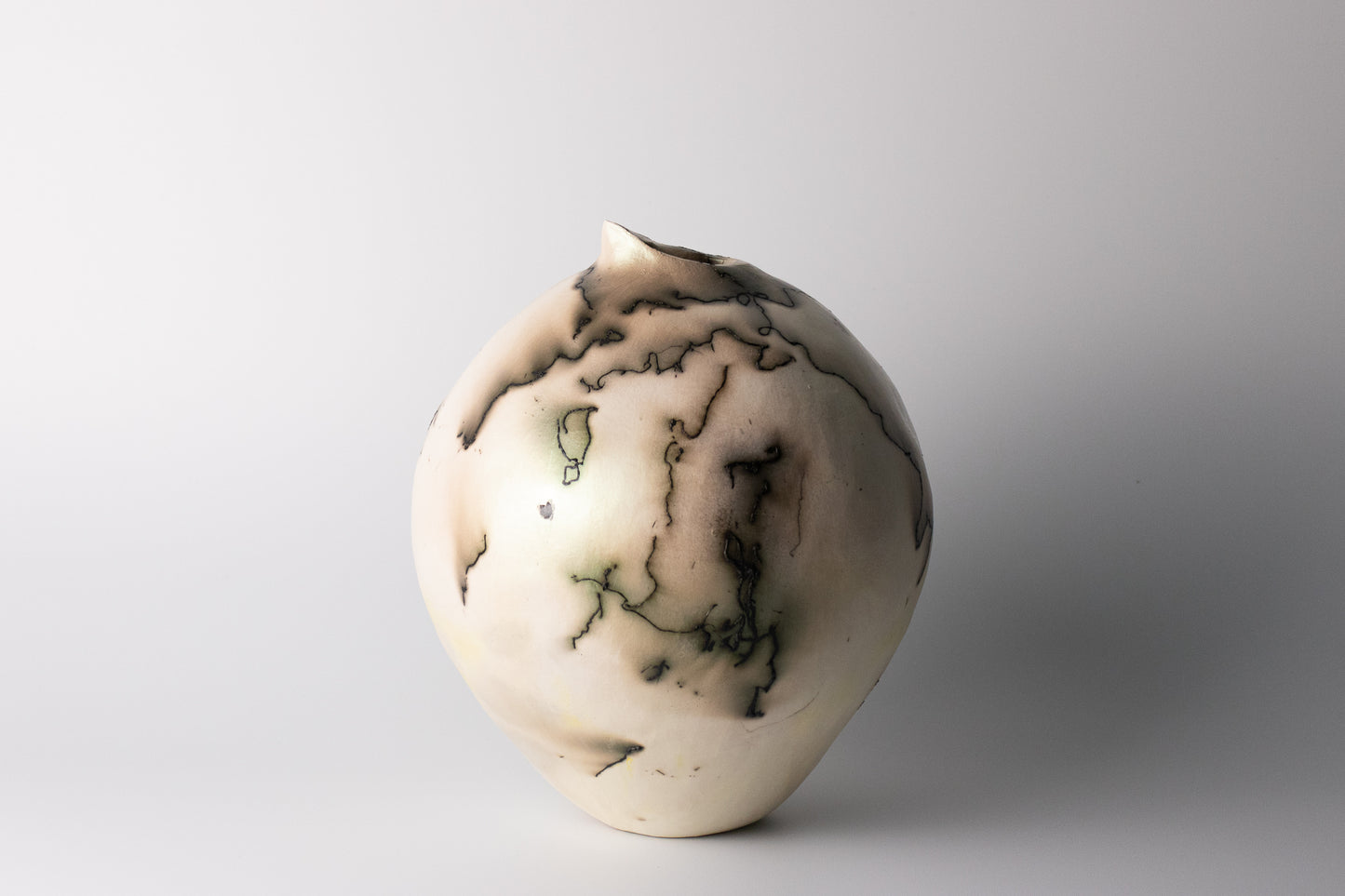 black & white raku vessel 07 | with mica