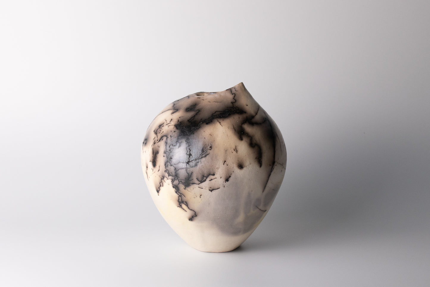 black & white raku vessel 12 | with mica