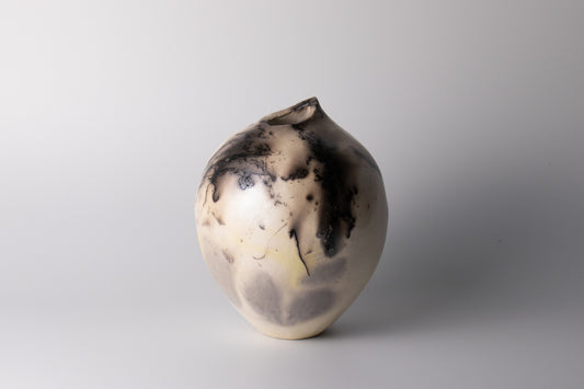 black & white raku vessel 08 | with mica