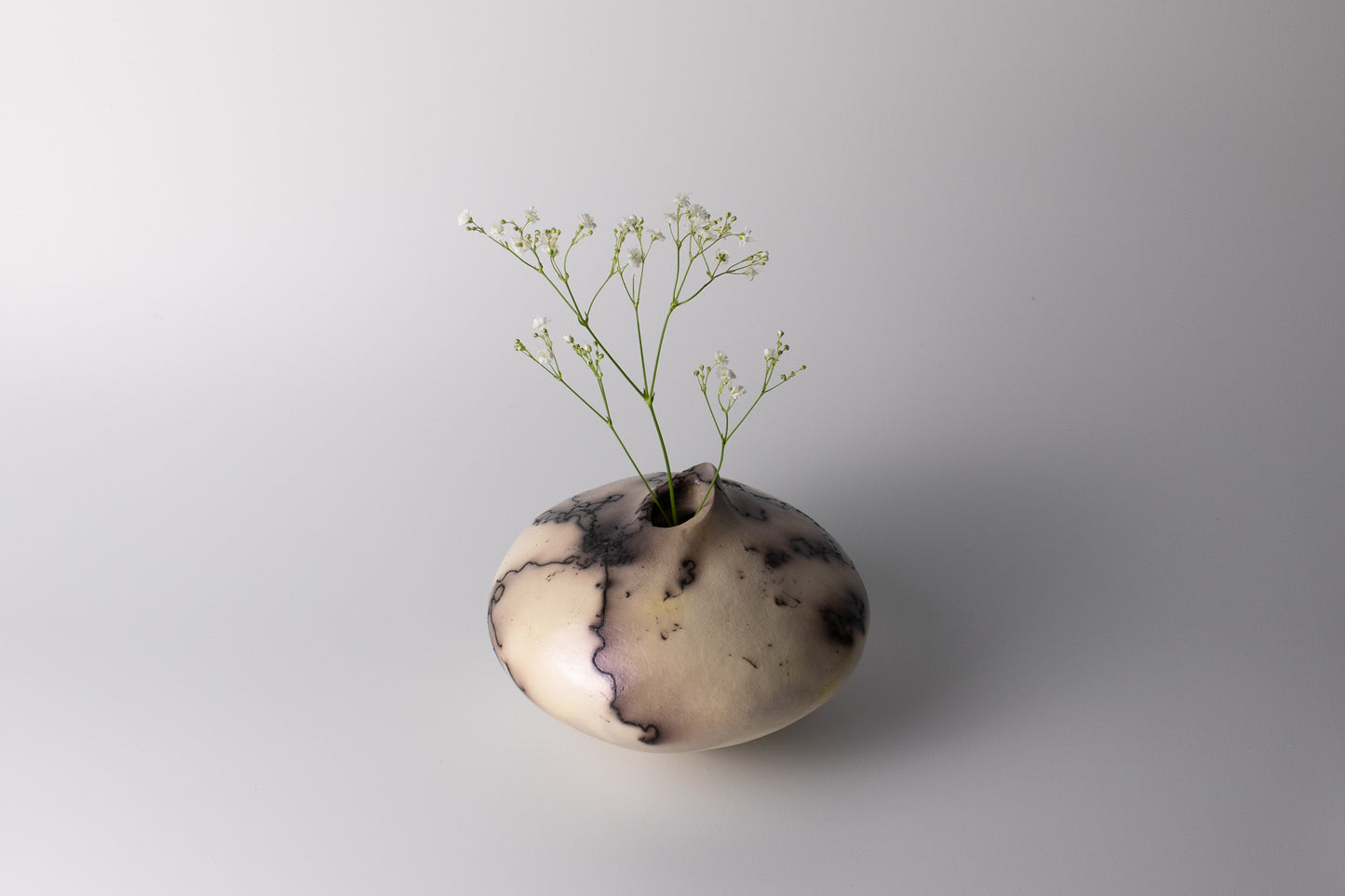 black & white raku vessel 09 | with mica
