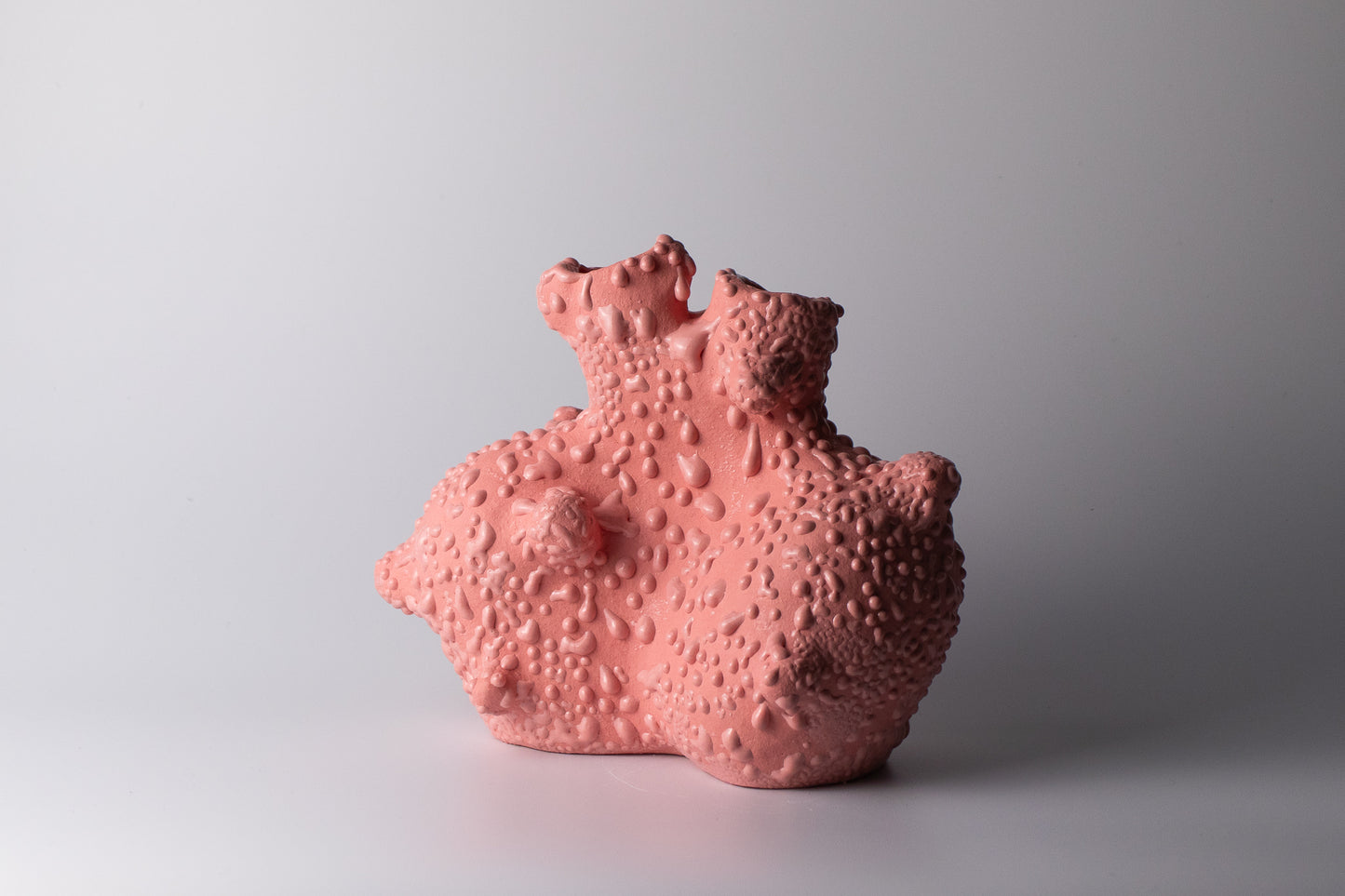 la vie en rose | sculptural vessel