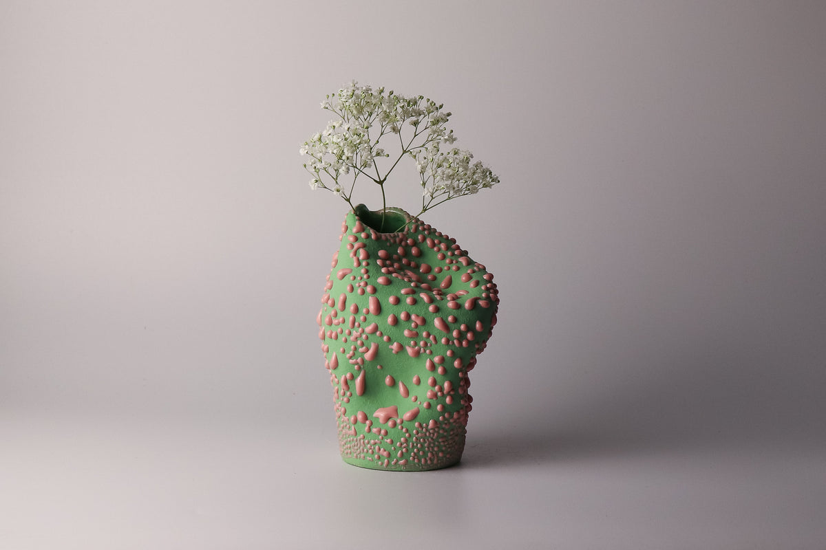 a green light at daisy's | sculptural vessel
