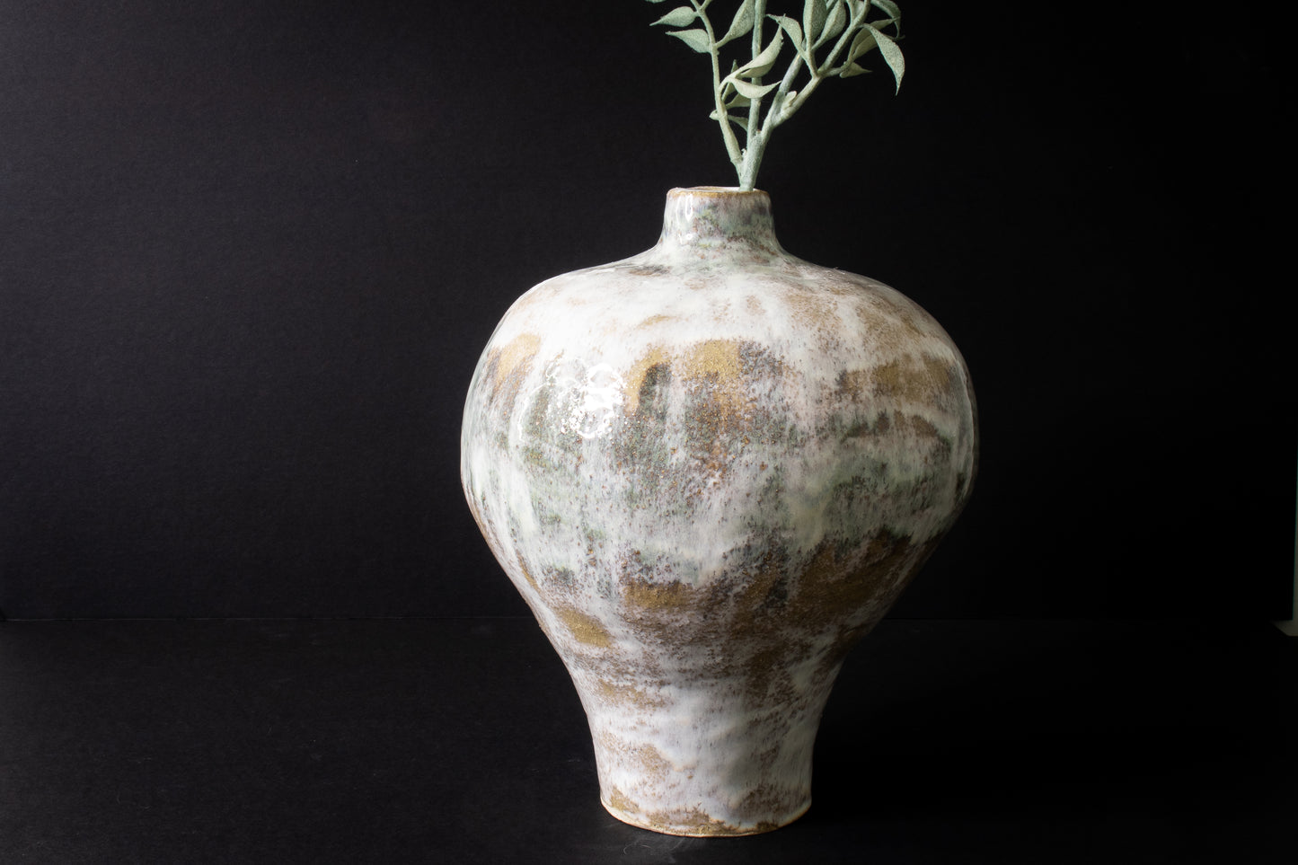 coastal vase - white, sand, and gray
