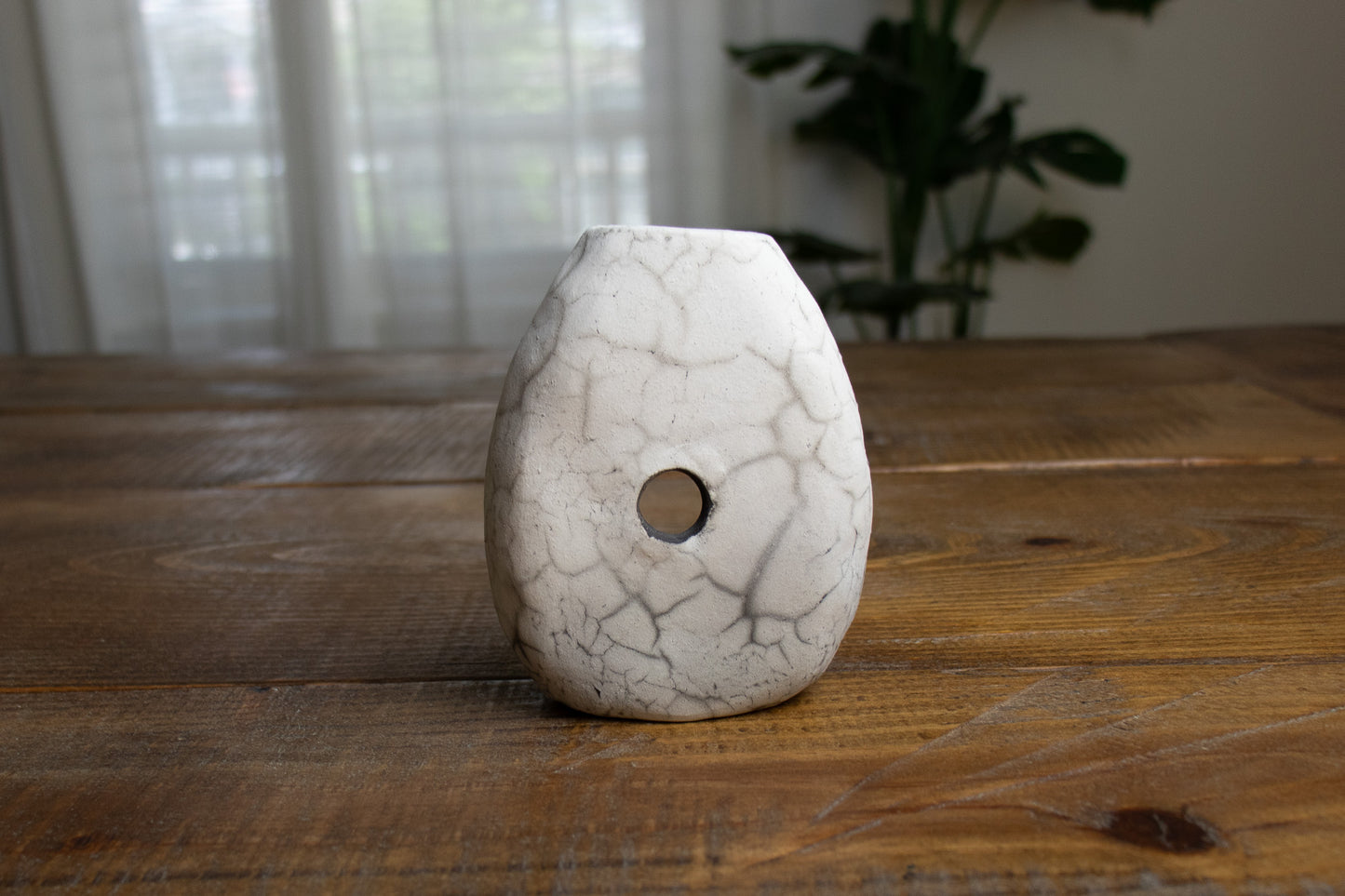 black & white loop raku vase 03 - harlow