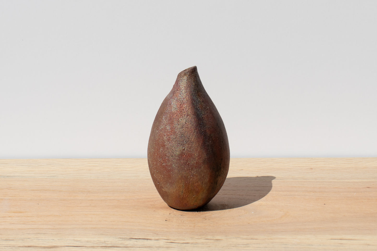 metallic teardrop raku vase 01