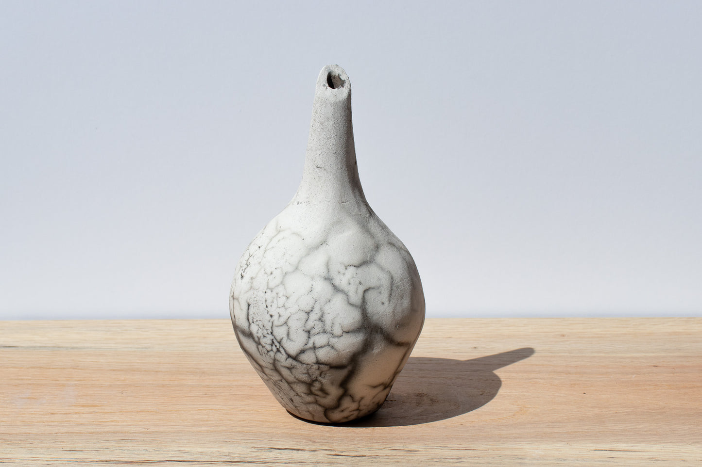 black & white teardrop raku vase 01