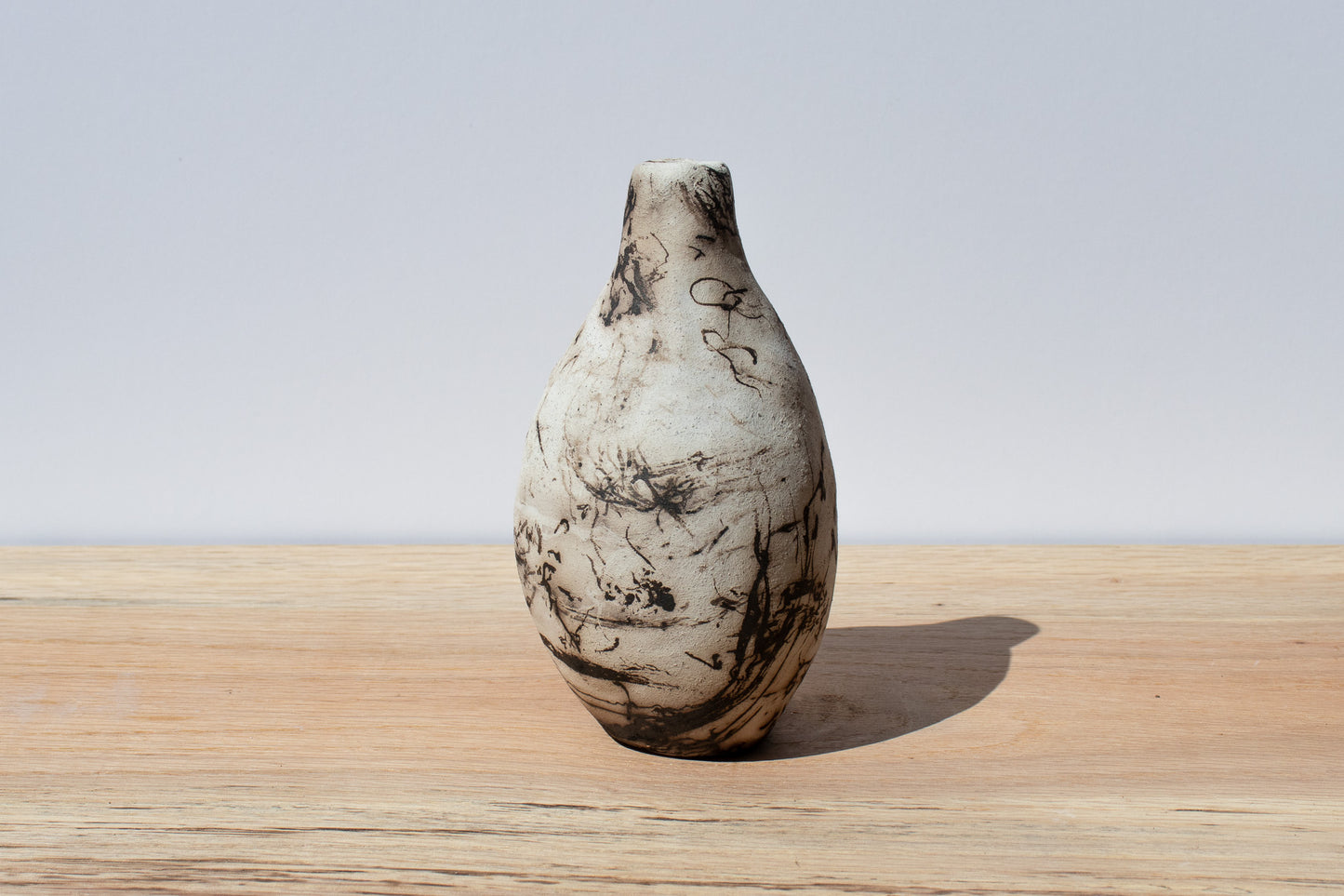 black & white teardrop raku vase 01