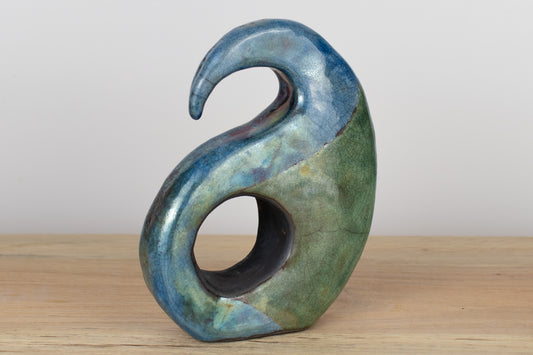 undercurrent loop sculpture 01 | raku sculpture